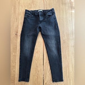 ⭐️ Zara Black Skinny Jeans